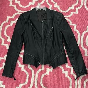 Vegan Moto Jacket new w/o tags lots of details & stitching,